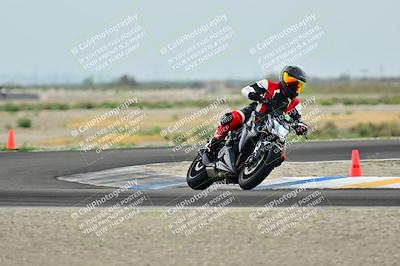 media/Apr-18-2025-TrackDaz (Fri) [[45f5874c44]]/C Group/Session 1 (Turn 7)/